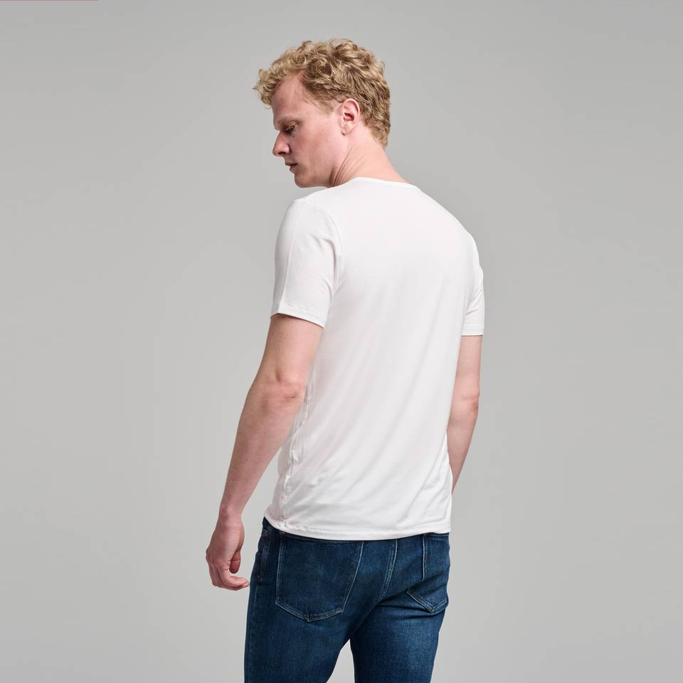 BAMBUSA T-shirt med rund hals, hvid