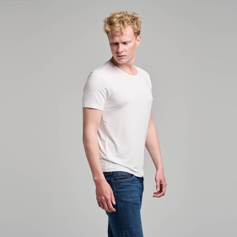 BAMBUSA T-shirt med rund hals, hvid