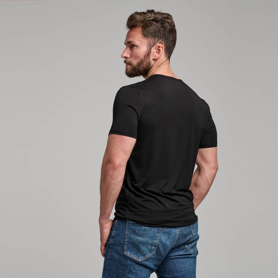 BAMBUSA T-shirt med rund hals, sort