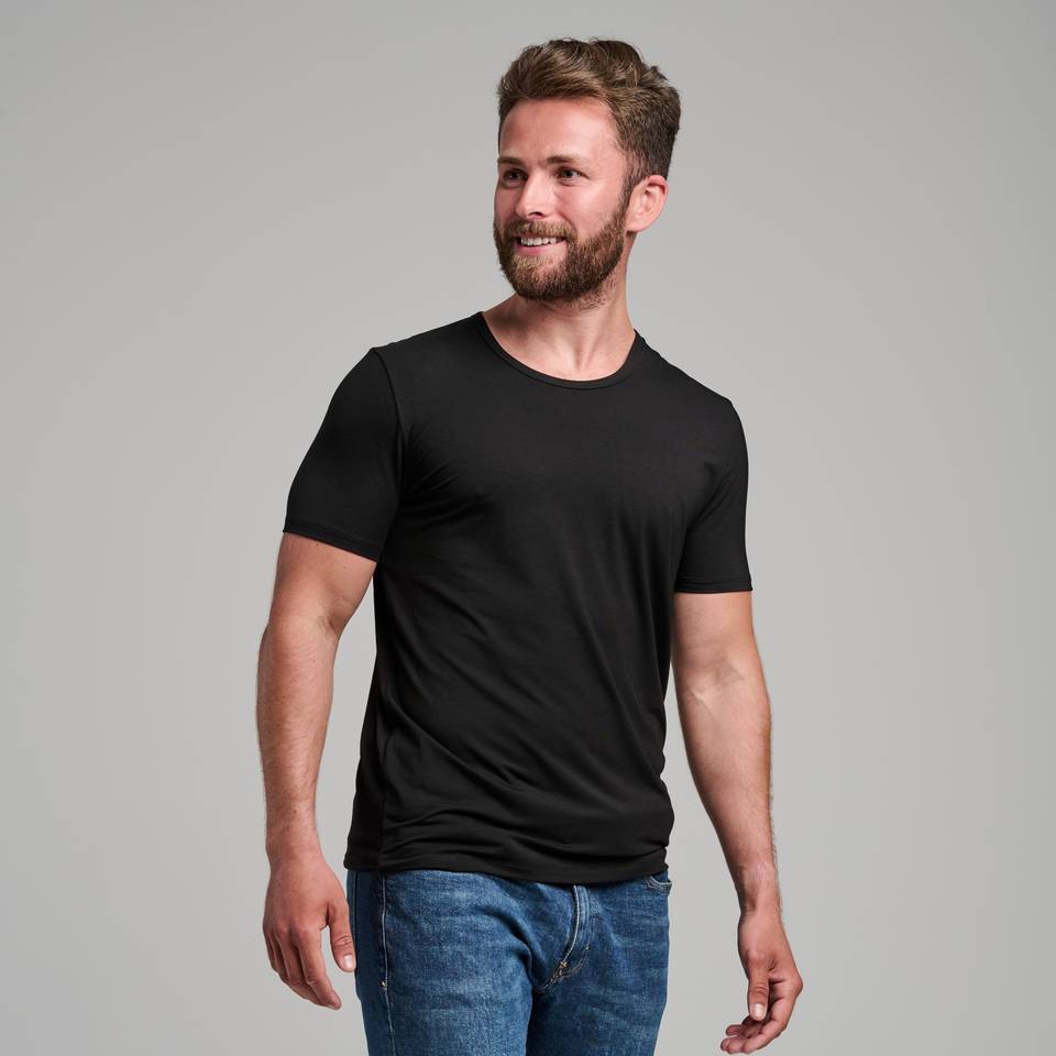 BAMBUSA T-shirt med rund hals, sort
